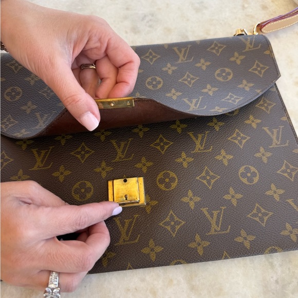 Authentic LV Monogram Document Bag w/ COA , new unbranded crossbody strap - Picture 4 of 11